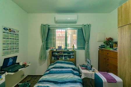 Casa à venda com 4 quartos, 120m² em Vila Fachini, São Paulo
