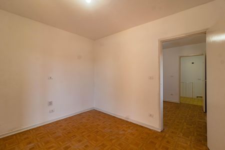 Casa à venda com 4 quartos, 120m² em Vila Fachini, São Paulo