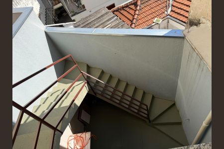 Escada de casa à venda com 2 quartos, 90m² em Vila Pirituba, São Paulo