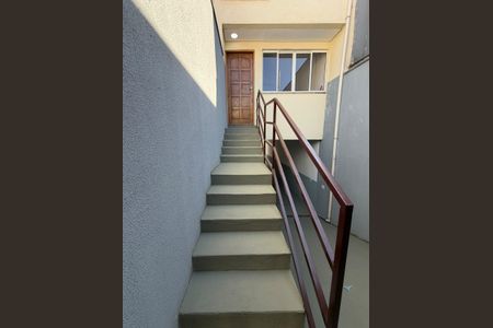 Escada de casa à venda com 2 quartos, 90m² em Vila Pirituba, São Paulo