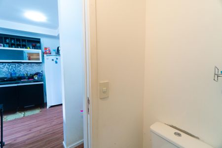 Banheiro de kitnet/studio para alugar com 1 quarto, 30m² em Mirandópolis, São Paulo