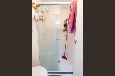 Banheiro de kitnet/studio para alugar com 1 quarto, 30m² em Mirandópolis, São Paulo