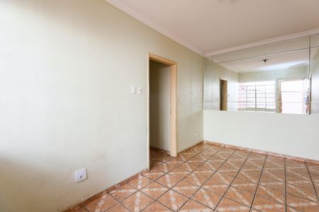 Casa para alugar com 2 quartos, 125m² em Jardim Monte Alegre, Taboão da Serra