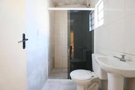 Banheiro da Suíte de casa para alugar com 2 quartos, 125m² em Jardim Monte Alegre, Taboão da Serra