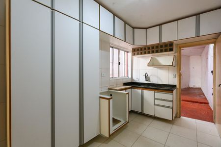 Cozinha de casa para alugar com 2 quartos, 125m² em Jardim Monte Alegre, Taboão da Serra
