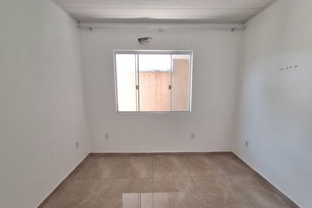 Quarto de casa para alugar com 1 quarto, 72m² em Saracuruna, Duque de Caxias