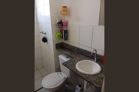 Banheiro de apartamento à venda com 2 quartos, 58m² em Jardim Promeca, Várzea Paulista