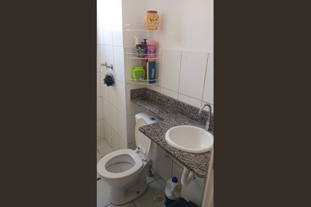 Banheiro de apartamento à venda com 2 quartos, 58m² em Jardim Promeca, Várzea Paulista