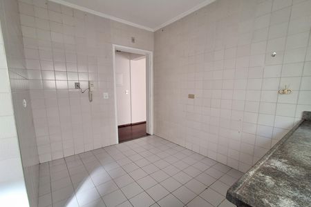 Cozinha de apartamento à venda com 2 quartos, 60m² em Santa Paula, São Caetano do Sul