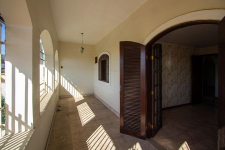 Varanda do Quarto 3 de casa para alugar com 3 quartos, 232m² em Camarão, São Gonçalo