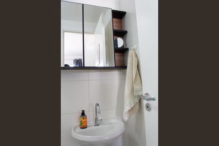 Banheiro da Suíte de apartamento para alugar com 1 quarto, 28m² em Vila das Belezas, São Paulo