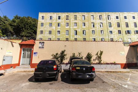 Fachada + Placa de apartamento à venda com 2 quartos, 55m² em Conjunto Residencial José Bonifácio, São Paulo