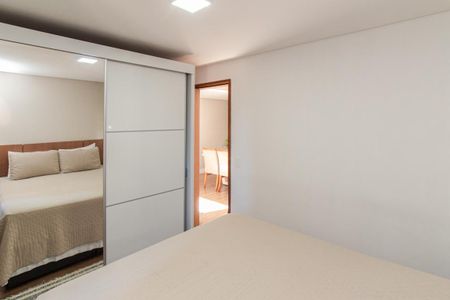 Quarto 1 de apartamento à venda com 2 quartos, 49m² em Núcleo do Engordador, São Paulo