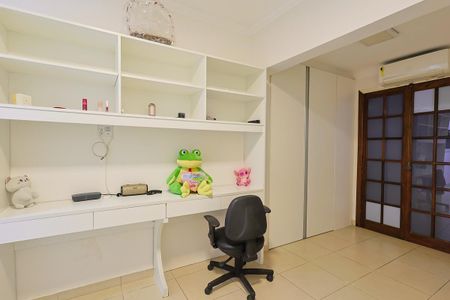Casa à venda com 140m², 2 quartos e 2 vagasSuíte 1
