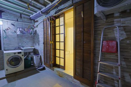 Casa à venda com 140m², 2 quartos e 2 vagasÁrea de Serviço