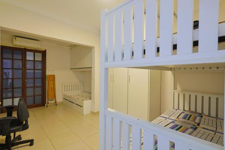 Casa à venda com 140m², 2 quartos e 2 vagasSuíte 1