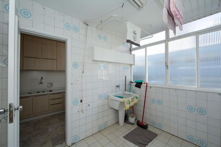 AREA DE SERVICO de apartamento para alugar com 4 quartos, 153m² em Santo Antônio, Belo Horizonte