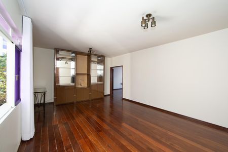 SALA de apartamento para alugar com 4 quartos, 153m² em Santo Antônio, Belo Horizonte