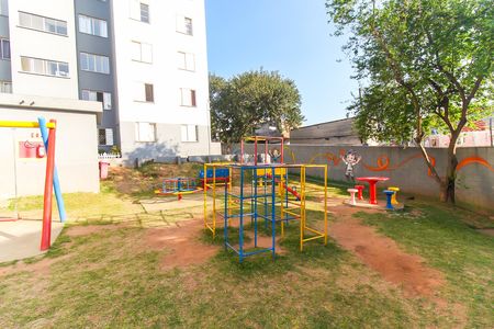 Apartamento para alugar com 43m², 2 quartos e 1 vaga Apartamento para alugar com 43m², 2 quartos e 1 vagaÁrea comum - Playground