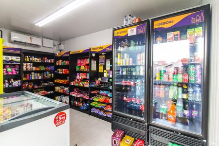 Apartamento para alugar com 43m², 2 quartos e 1 vaga Apartamento para alugar com 43m², 2 quartos e 1 vagaMini Mercado