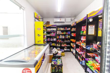 Apartamento para alugar com 43m², 2 quartos e 1 vaga Apartamento para alugar com 43m², 2 quartos e 1 vagaMini Mercado