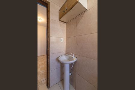 Banheiro de casa para alugar com 1 quarto, 80m² em Jardim Benfica, São Paulo