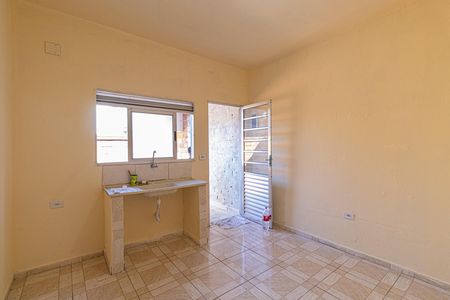 Cozinha de casa para alugar com 1 quarto, 80m² em Jardim Benfica, São Paulo