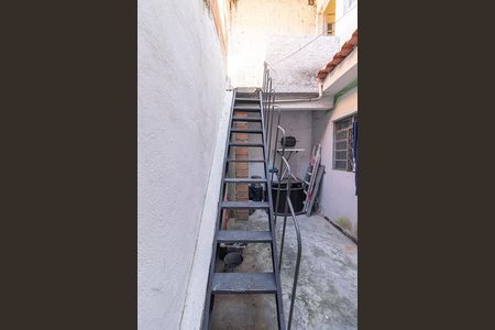 Área Comum - Entrada de casa para alugar com 1 quarto, 80m² em Jardim Benfica, São Paulo