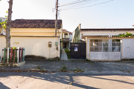 Fachada de casa à venda com 3 quartos, 100m² em Campo Grande, Rio de Janeiro