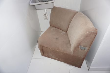 Lavanderia de apartamento para alugar com 2 quartos, 40m² em Chácaras Caxingui, Embu das Artes