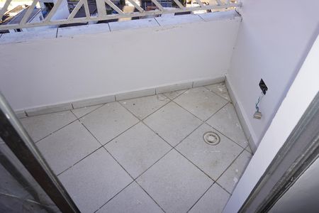 Apartamento para alugar com 40m², 2 quartos e 1 vagaVaranda