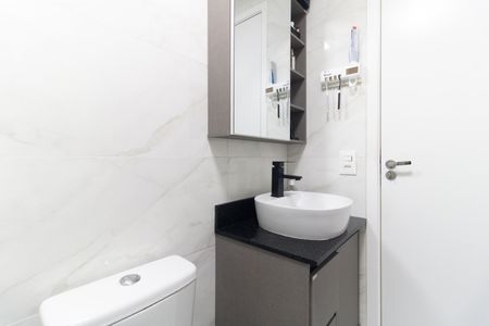 Banheiro  de apartamento à venda com 2 quartos, 37m² em Ipiranga, São Paulo