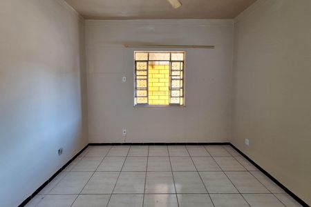 Casa à venda com 360m², 3 quartos e 2 vagas Casa à venda com 360m², 3 quartos e 2 vagasQuarto 2