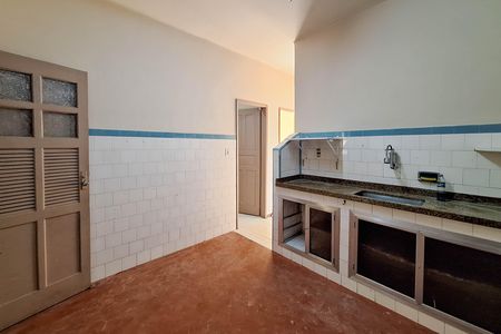 Cozinha de casa à venda com 2 quartos, 360m² em Santa Barbara, Niterói