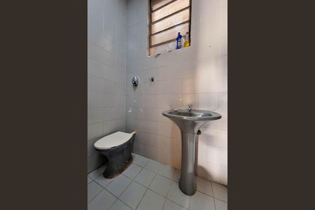 Casa à venda com 360m², 3 quartos e 2 vagas Casa à venda com 360m², 3 quartos e 2 vagasBanheiro