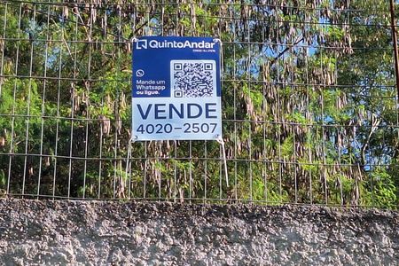 Casa à venda com 360m², 3 quartos e 2 vagas Casa à venda com 360m², 3 quartos e 2 vagasplaca