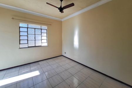 Casa à venda com 360m², 3 quartos e 2 vagas Casa à venda com 360m², 3 quartos e 2 vagasSala