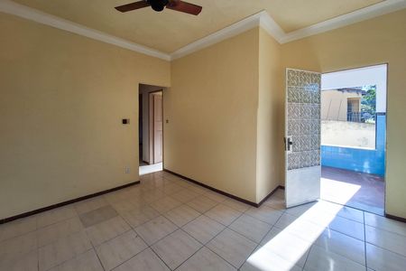 Casa à venda com 2 quartos, 360m² em Santa Barbara, Niterói