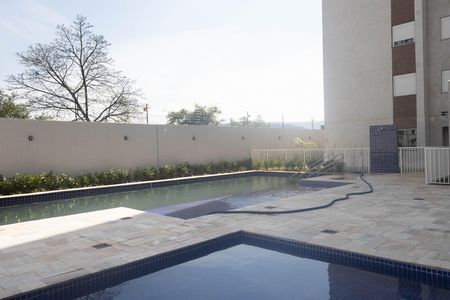 Apartamento à venda com 42m², 2 quartos e 1 vaga Apartamento à venda com 42m², 2 quartos e 1 vagaÁrea comum - Piscina