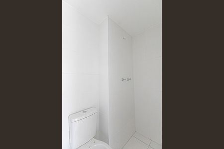 Apartamento à venda com 42m², 2 quartos e 1 vaga Apartamento à venda com 42m², 2 quartos e 1 vagaBanheiro