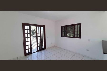 Casa para alugar com 2 quartos, 64m² em Metalúrgicos, Osasco
