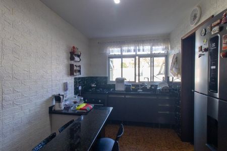Cozinha de apartamento à venda com 3 quartos, 95m² em Água Verde, Curitiba