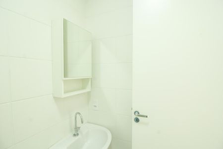 Banheiro de apartamento para alugar com 1 quarto, 30m² em Vila Albertina, São Paulo