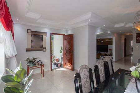 Sala de Jantar de casa à venda com 6 quartos, 380m² em Vila Carmosina, São Paulo