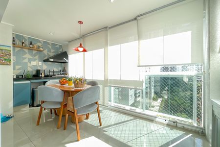 Sacada de apartamento à venda com 2 quartos, 90m² em Industrial Autonomistas, Osasco