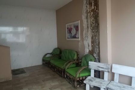 Hall de kitnet/studio para alugar com 1 quarto, 35m² em Parque Duque, Duque de Caxias
