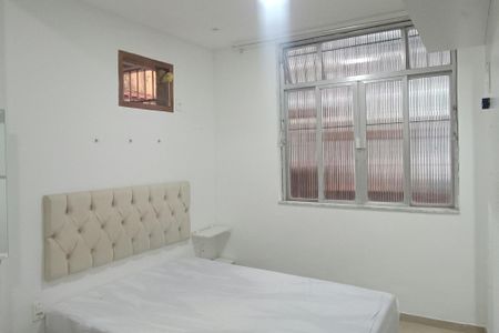 Sala/cozinha de kitnet/studio para alugar com 1 quarto, 35m² em Parque Duque, Duque de Caxias