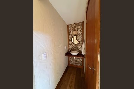Casa para alugar com 300m², 3 quartos e 1 vaga Casa para alugar com 300m², 3 quartos e 1 vagaLavabo