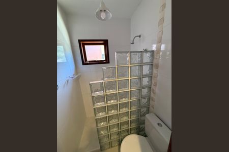 Casa para alugar com 300m², 3 quartos e 1 vaga Casa para alugar com 300m², 3 quartos e 1 vagaBanheiro da Suíte 3