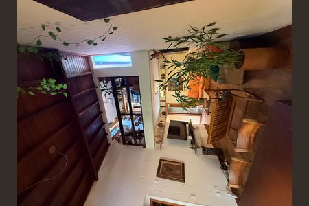 Casa para alugar com 300m², 3 quartos e 1 vaga Casa para alugar com 300m², 3 quartos e 1 vagaSala